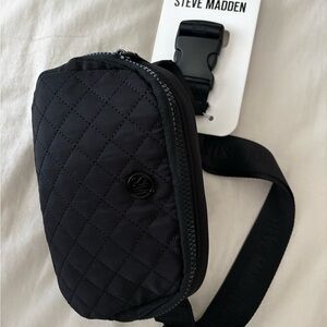 Steve Madden Black Quilted women’s Bag